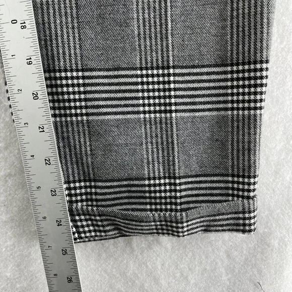 M&S Dress Pants Womens 14 Gray Black Houndstooth Plaid Academia Pleated Trouser - Picture 5 of 11